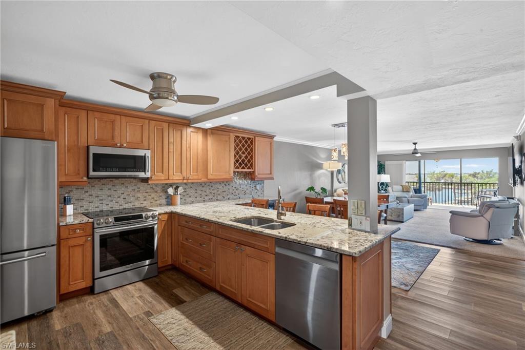 9435 Sunset Harbor LN 244 photo 8