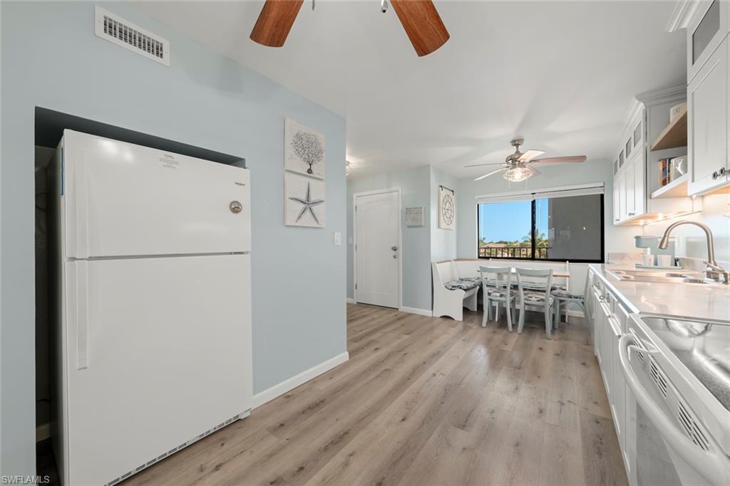 1440 Middle Gulf DR 4C photo 17