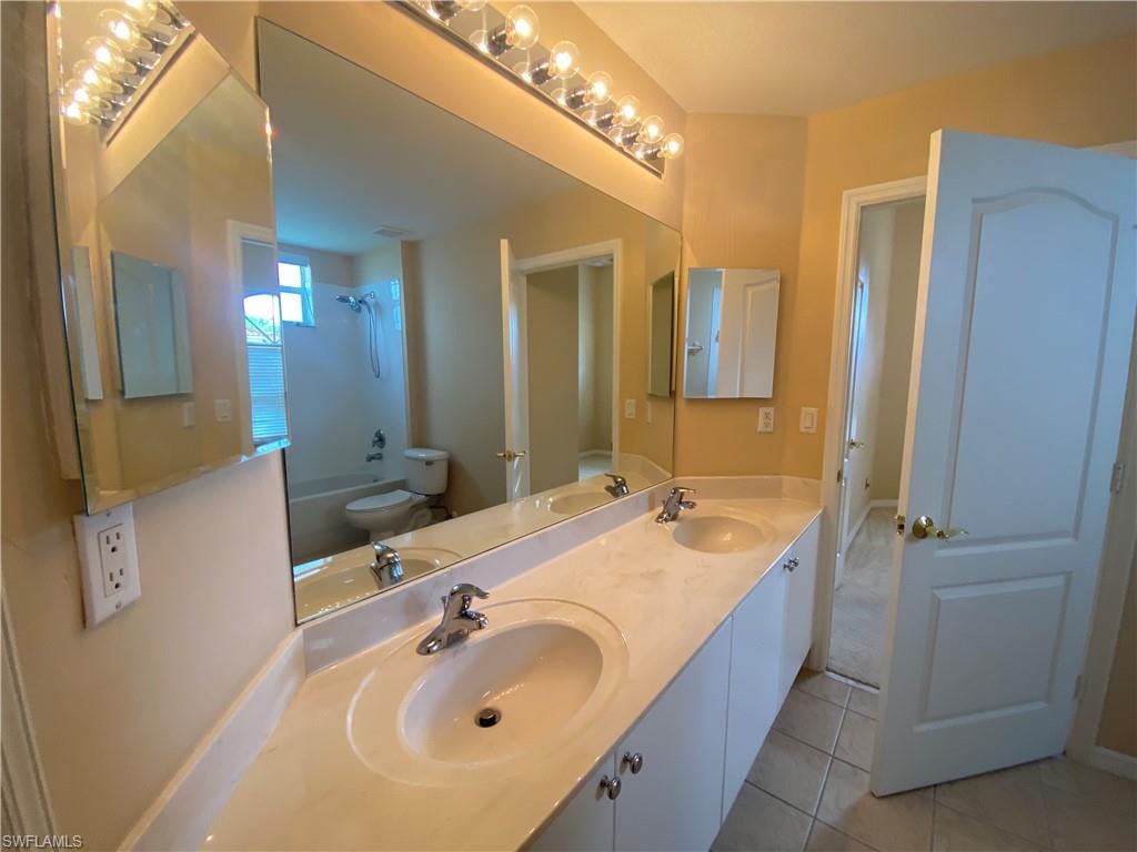 2677 Blue Cypress Lake CT photo 16