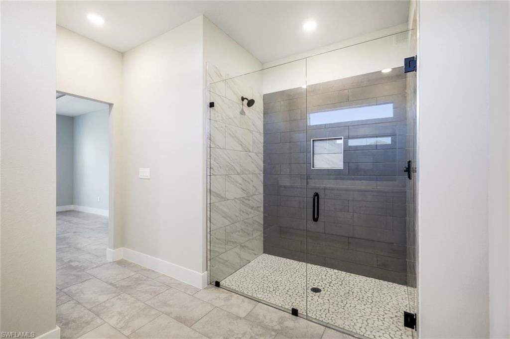 owner's ensuite bath