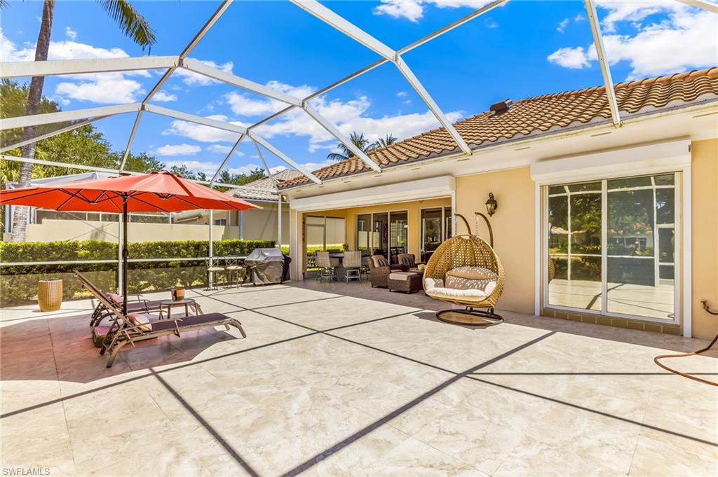 Huge screened-in Lanai