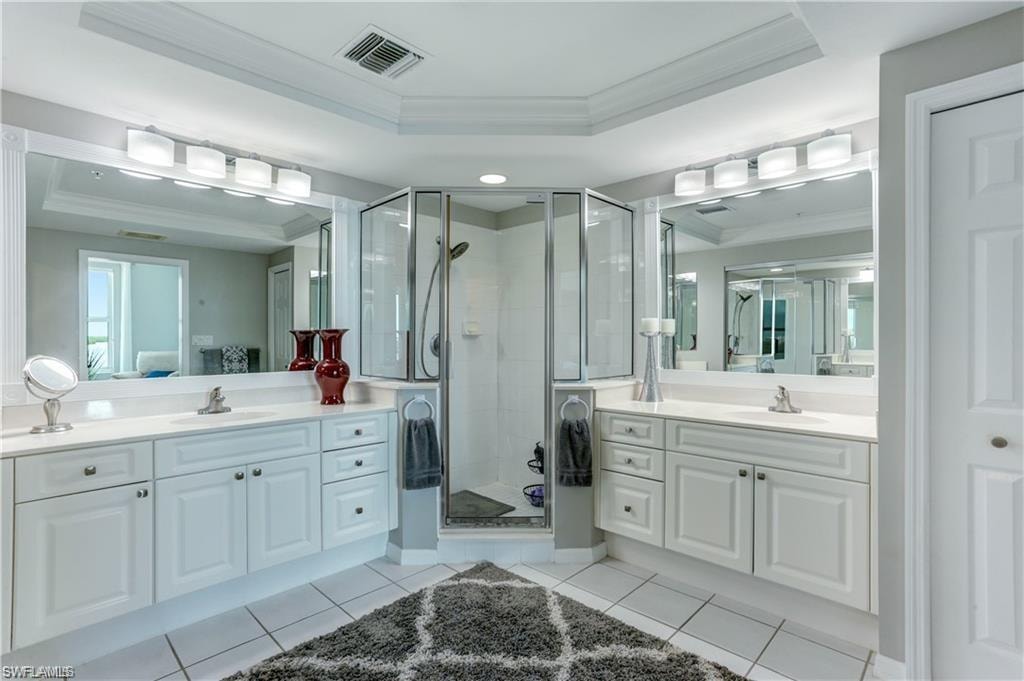 DUAL VANITIES