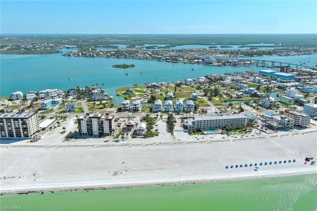 650 & 632 Estero BLVD photo 17