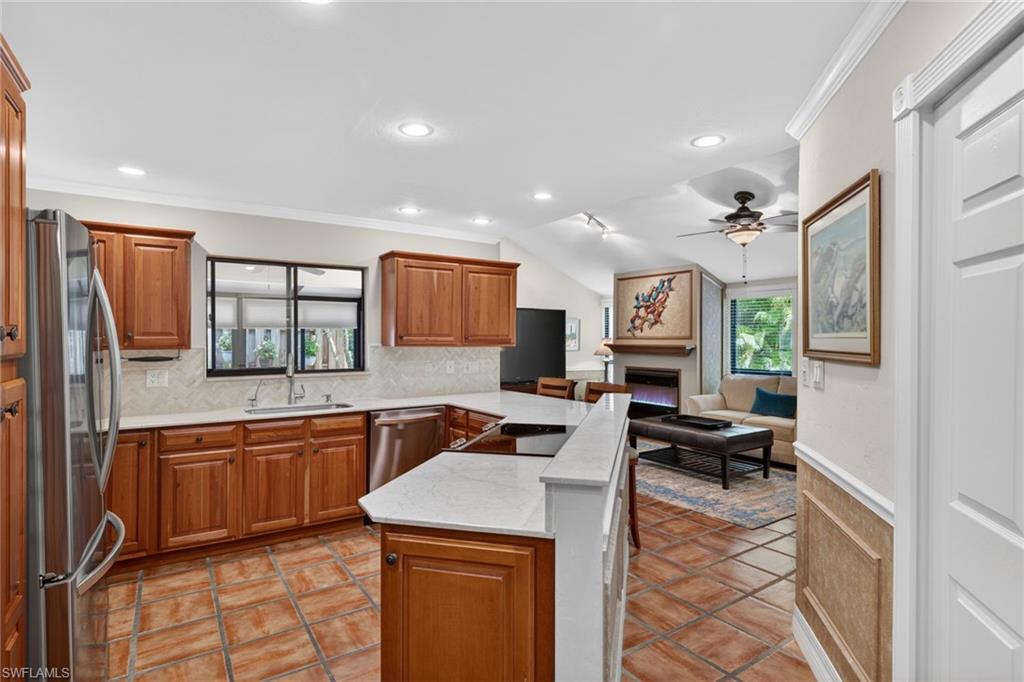 4516 Longboat LN