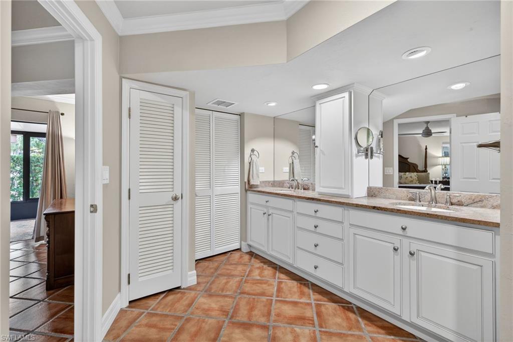4516 Longboat LN photo 22