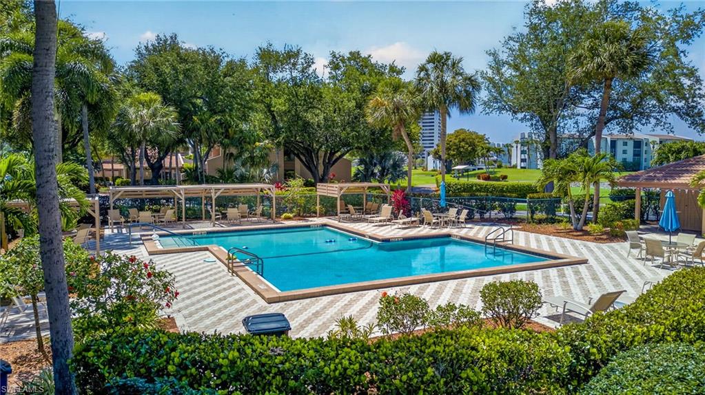Longboat Village Pool is located practically out your front door.