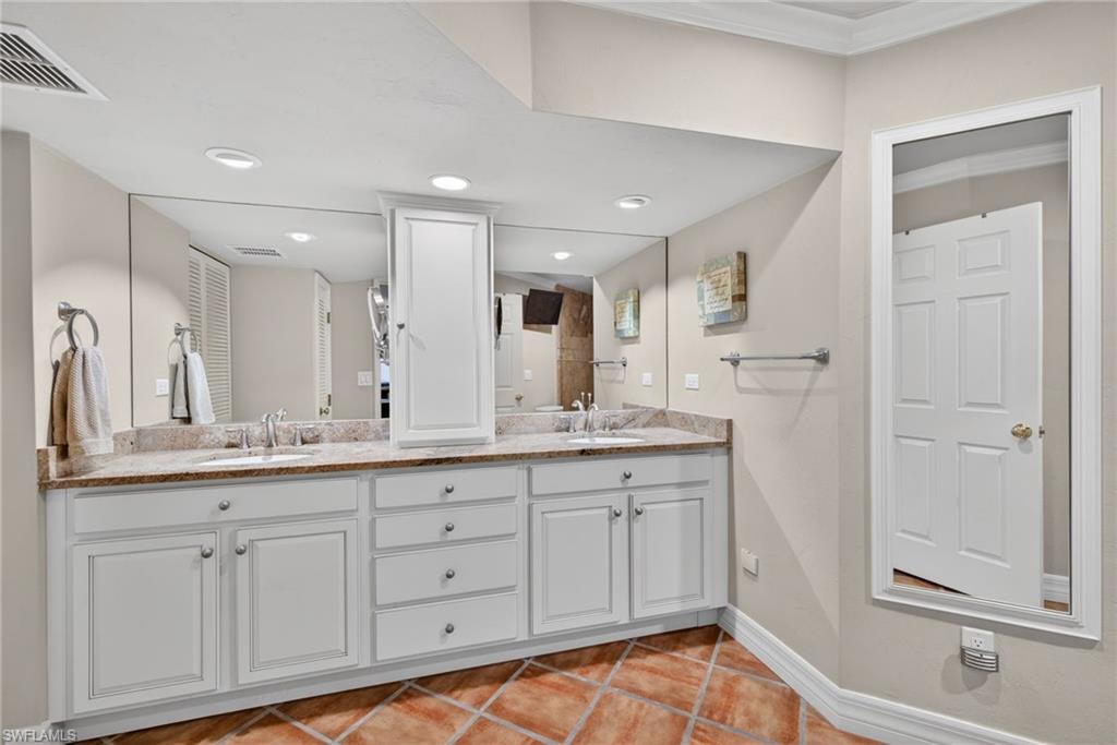 4516 Longboat LN photo 21