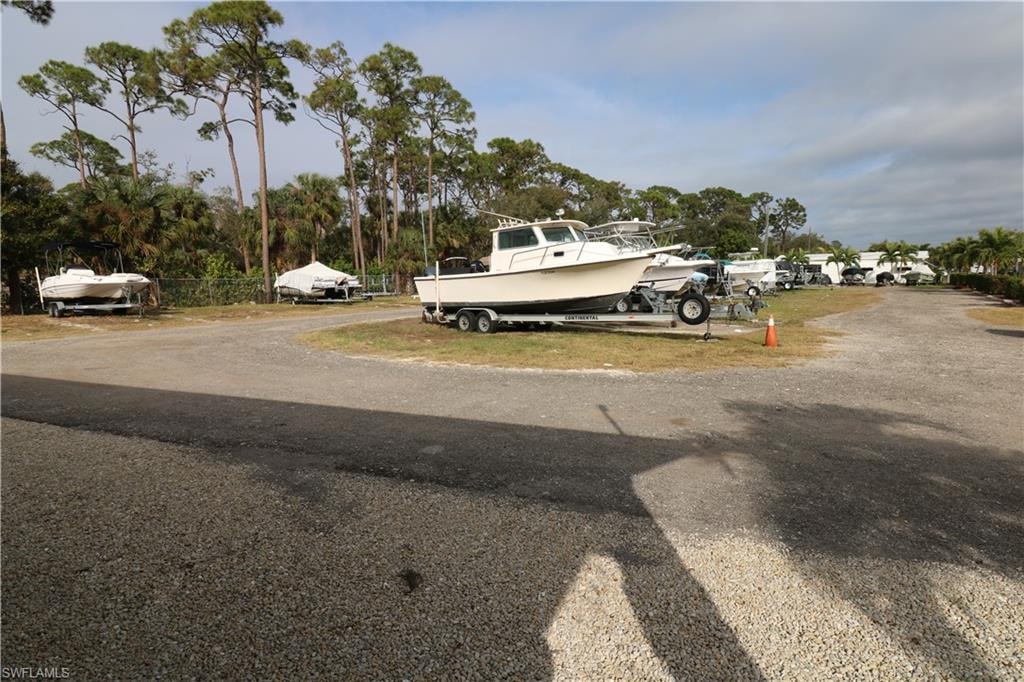 116 Coachlight DR photo 34