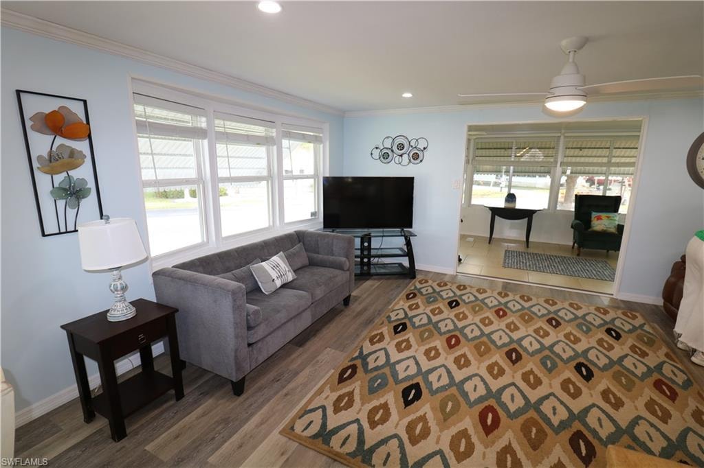 116 Coachlight DR photo 11