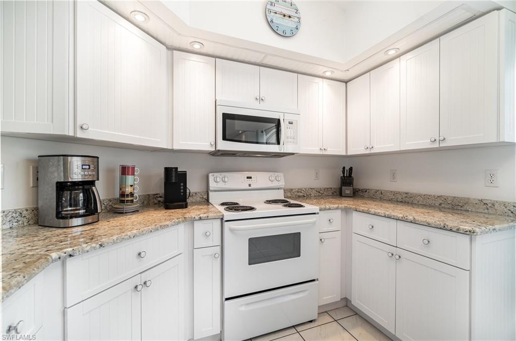 1308 SE 21st TER photo 16