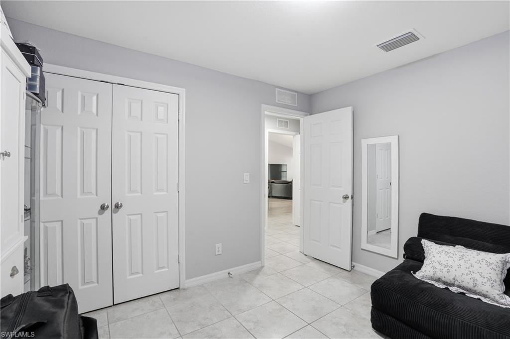 1201 NW 14th PL photo 23