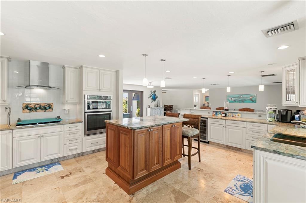 1784 Wavecrest CT photo 18