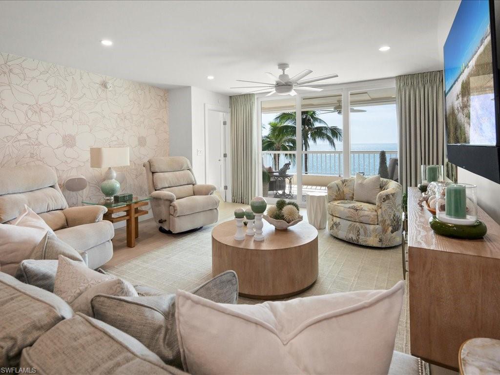 990 Cape Marco DR 307 photo 7