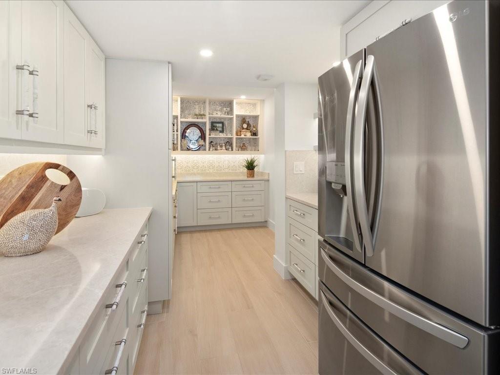 990 Cape Marco DR 307 photo 11