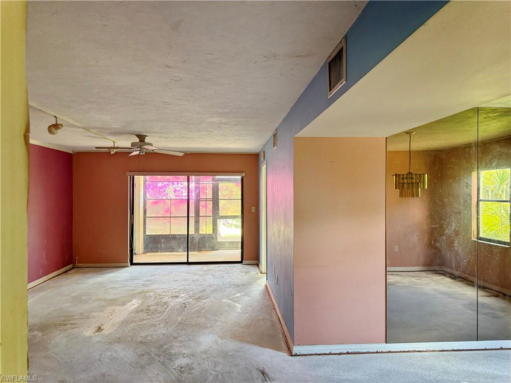 9305 Lake Park DR 104 photo 9