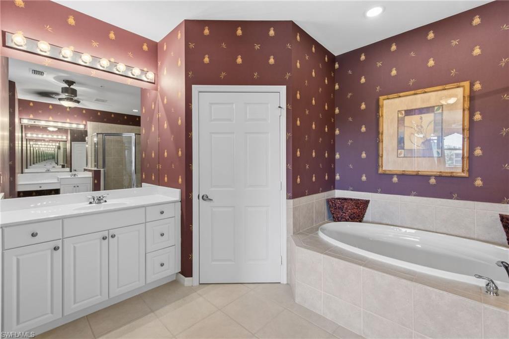 7090 Bay Woods Lake CT 201 photo 27