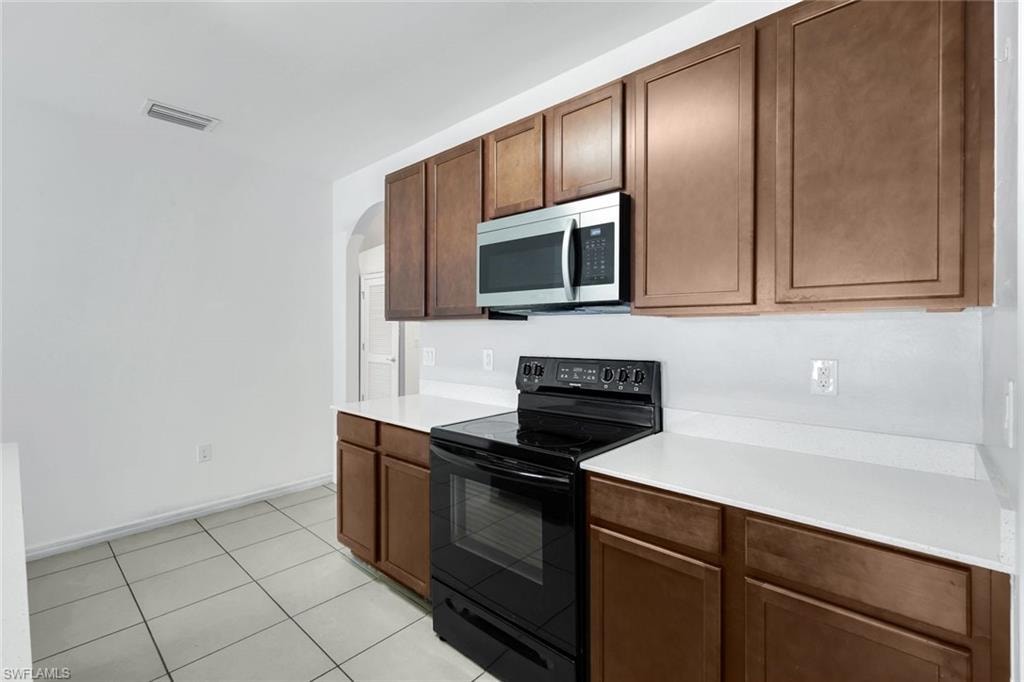 8117 Sandpiper RD