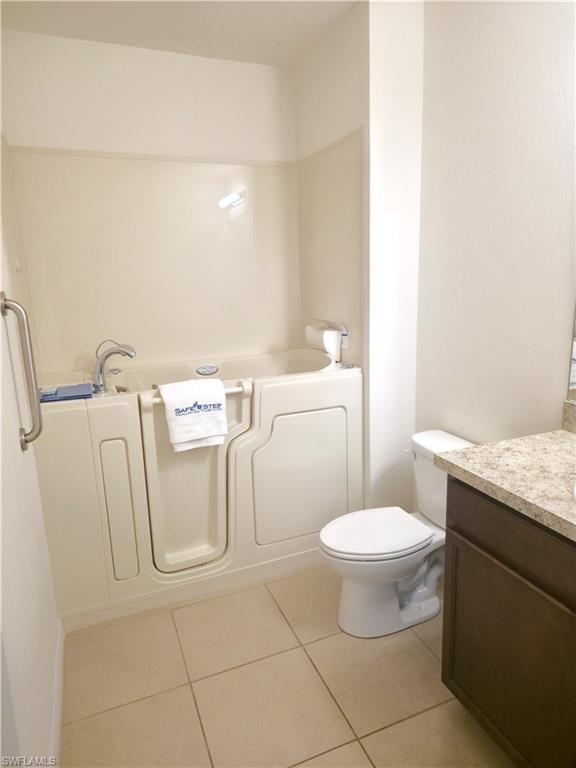 1148 NW 27th CT photo 9