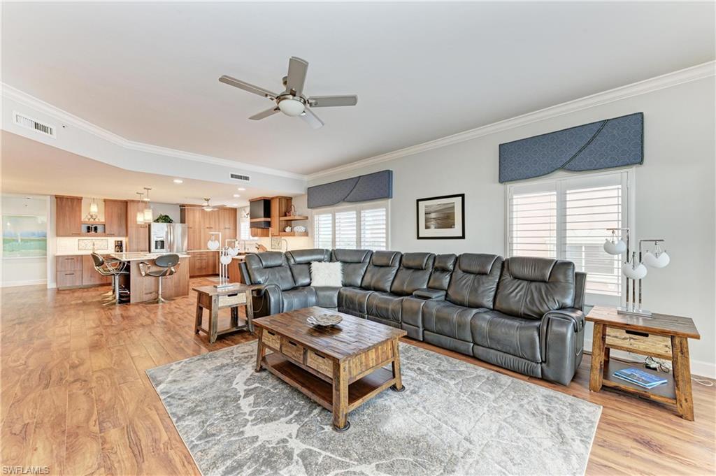 14813 Laguna DR 401 photo 12