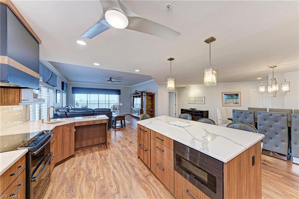 14813 Laguna DR 401 photo 19