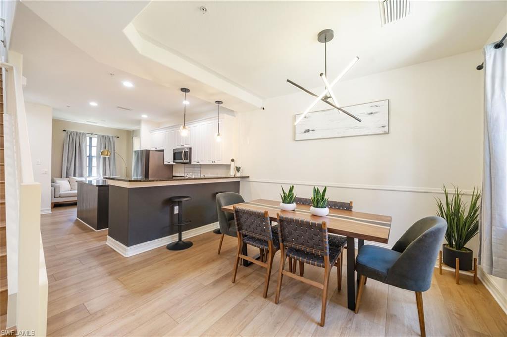 COUNTERTOP SEATING