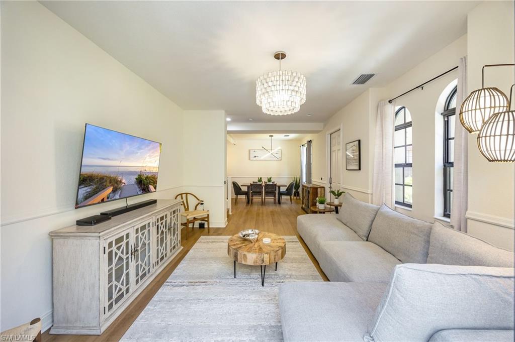 GREAT ROOM HARDWOOD FLOORS