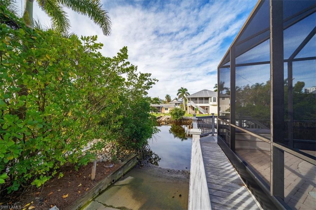1283 Grand Canal DR photo 22