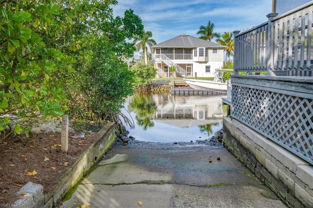 1283 Grand Canal DR