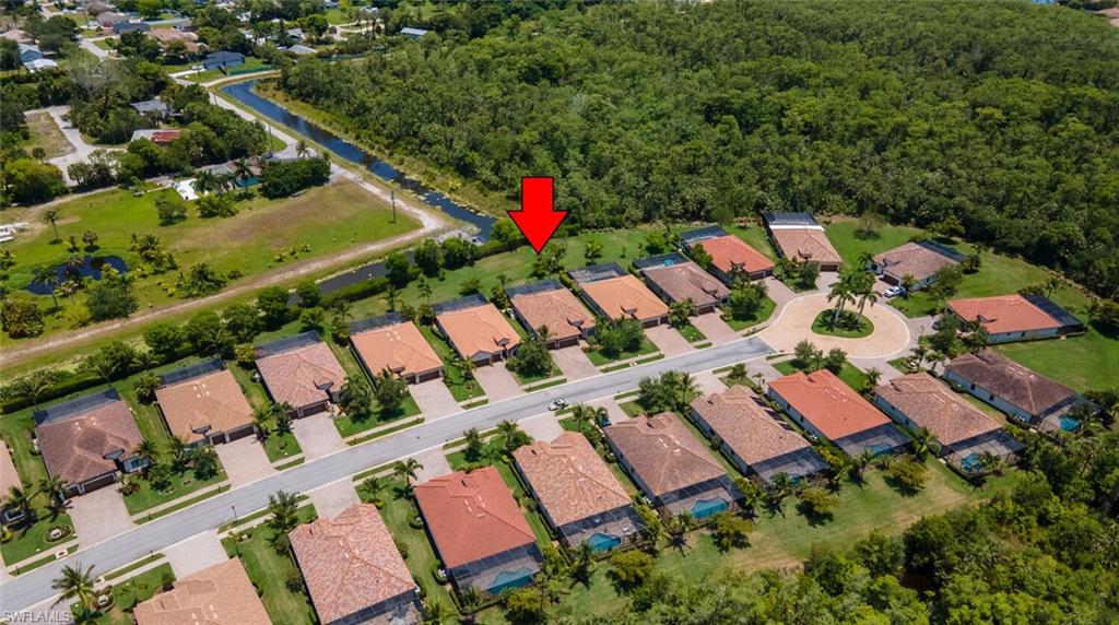 Birds eye view of property