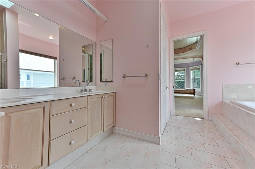 192 Topanga DR photo 20