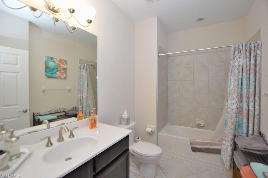 26197 Palace LN 102 photo 16