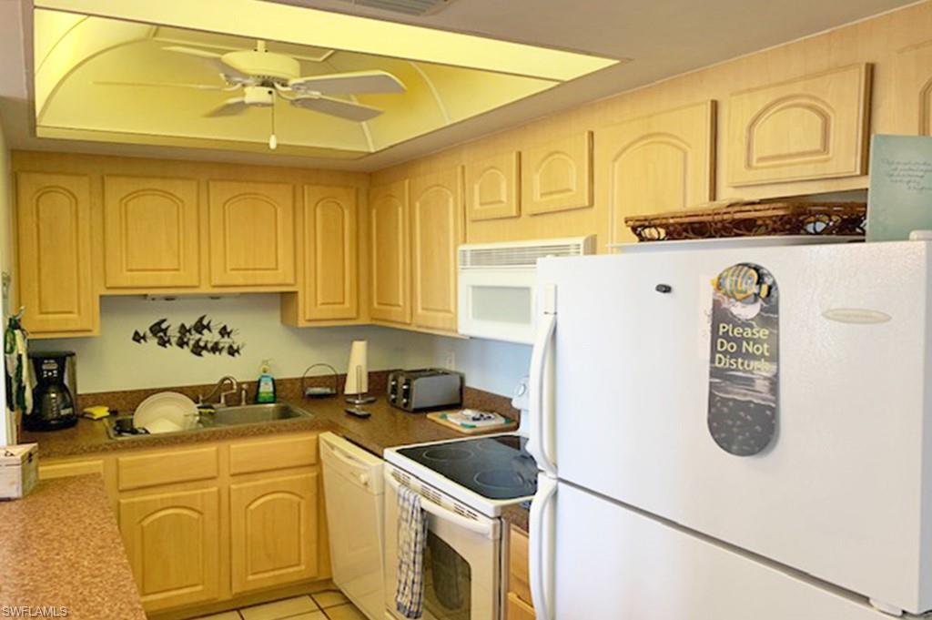 180 Seaview CT 111 photo 8
