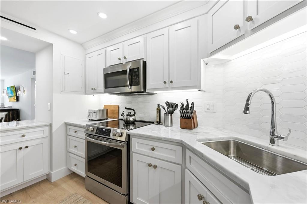 3 Bluebill AVE 303 photo 9
