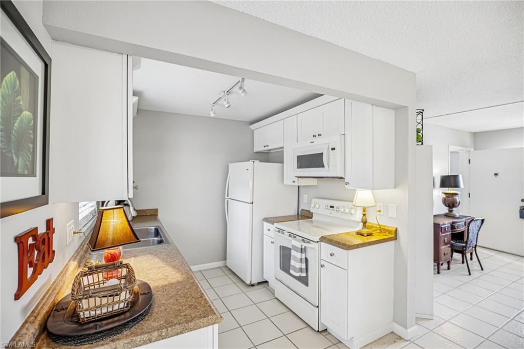 1514 Edgewater CIR 3A photo 13