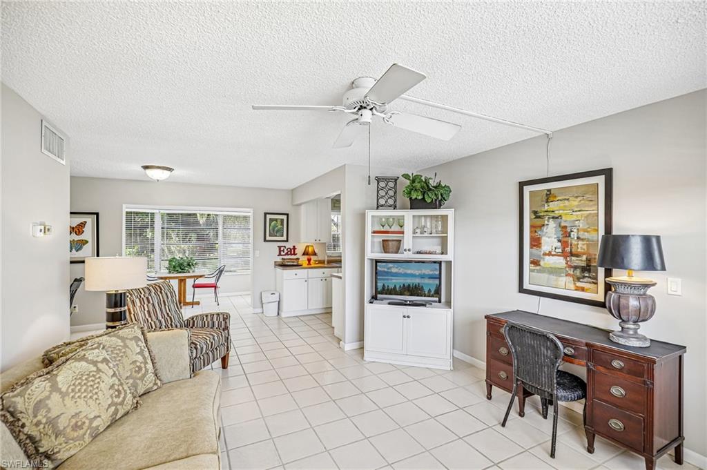 1514 Edgewater CIR 3A