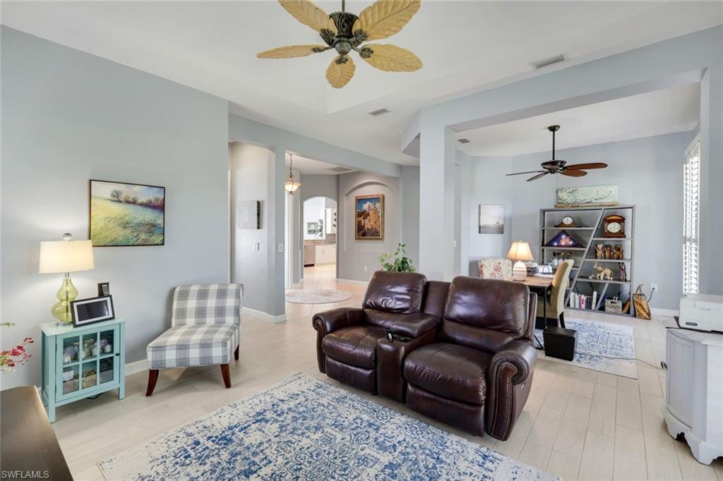 3232 Sundance CIR photo 6