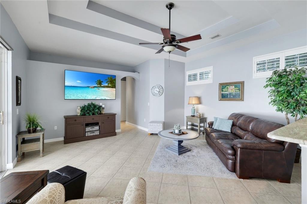 3232 Sundance CIR photo 9
