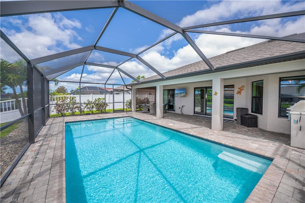 pool looking at undercover lanai area