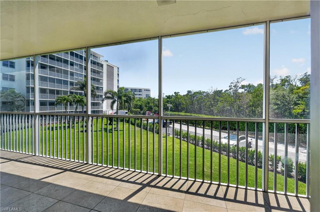 Overlooking pathway to beach