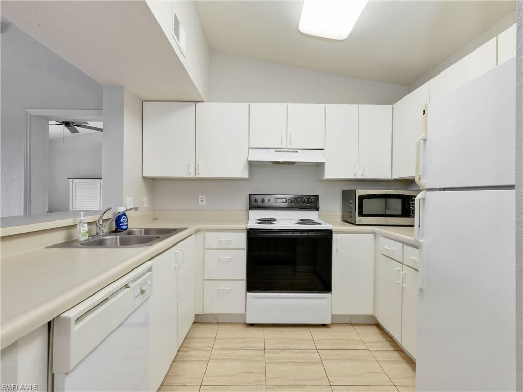 8284 Key Royal CIR 1331 photo 6