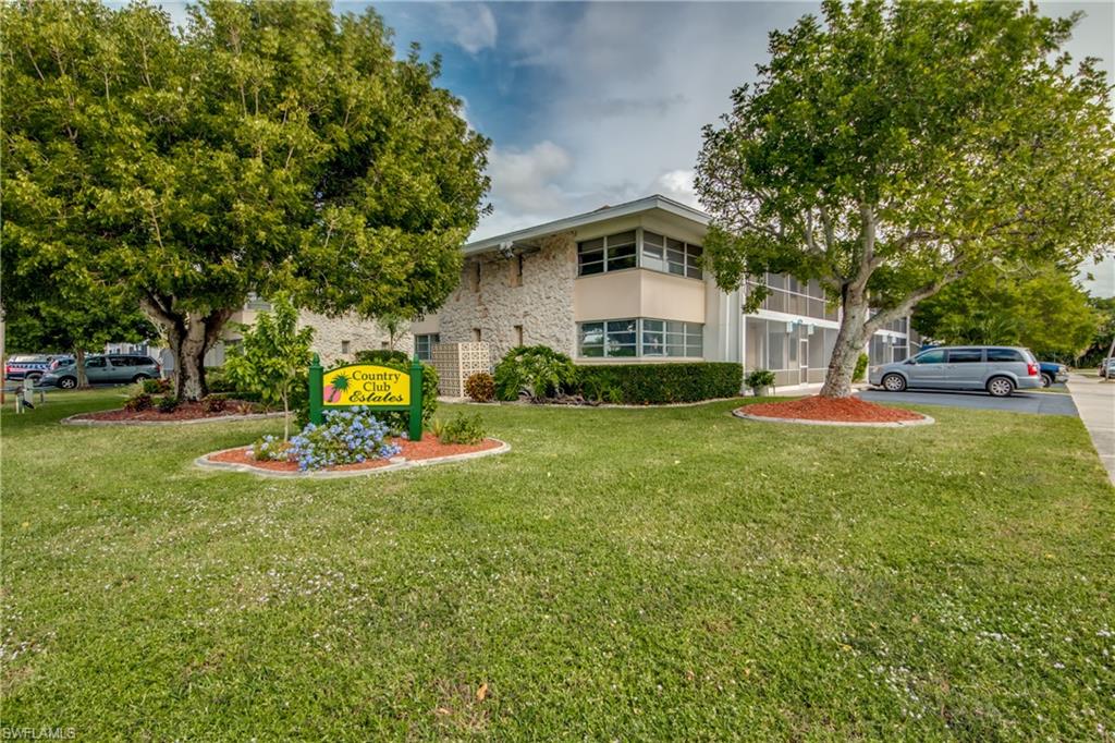 Presenting 4202 SE 4th PL, Unit E3!