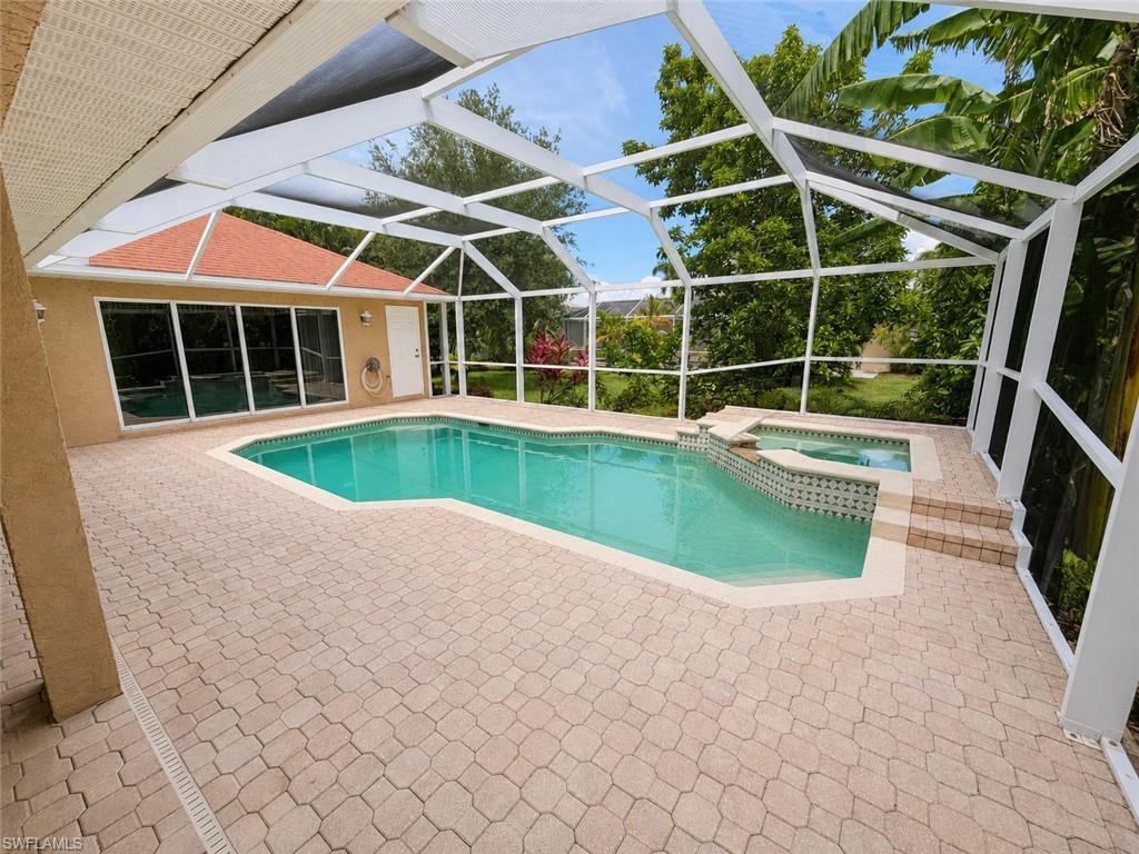 Screened Pool/Spa