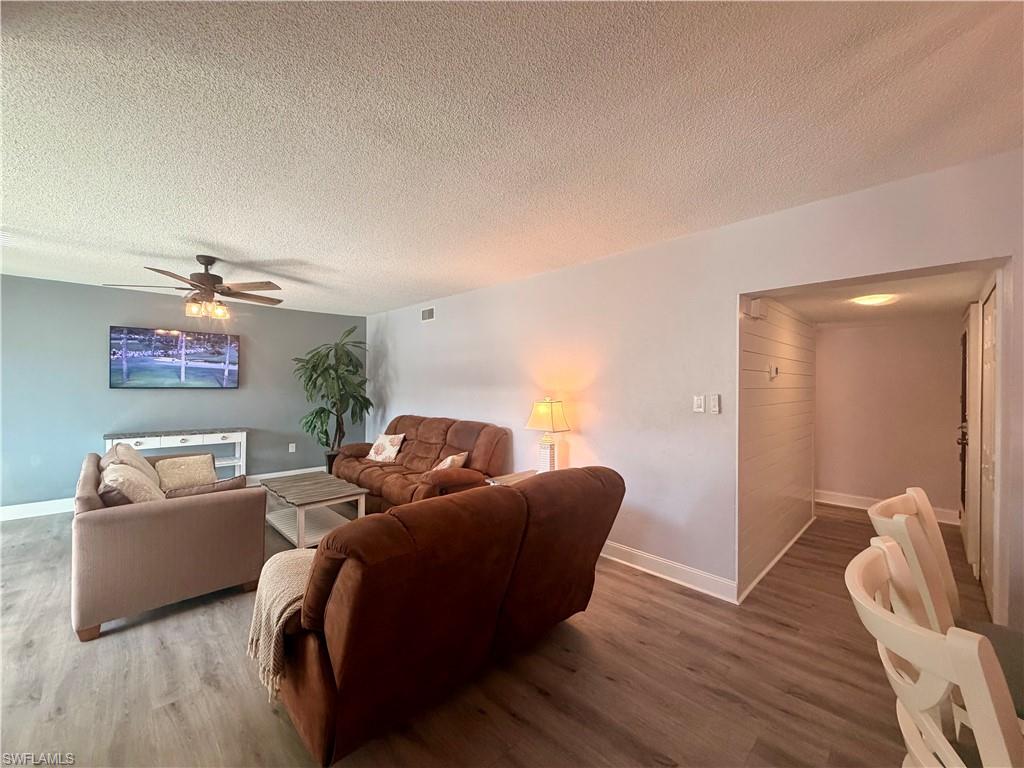 4912 Vincennes ST 103 photo 6
