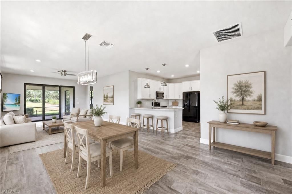 6138 Triumph LN photo 6