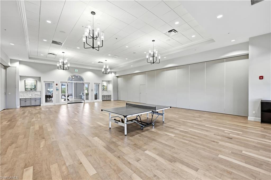 6138 Triumph LN photo 16