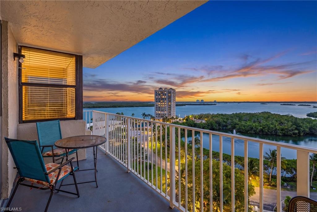 8701 Estero BLVD 907 photo 25