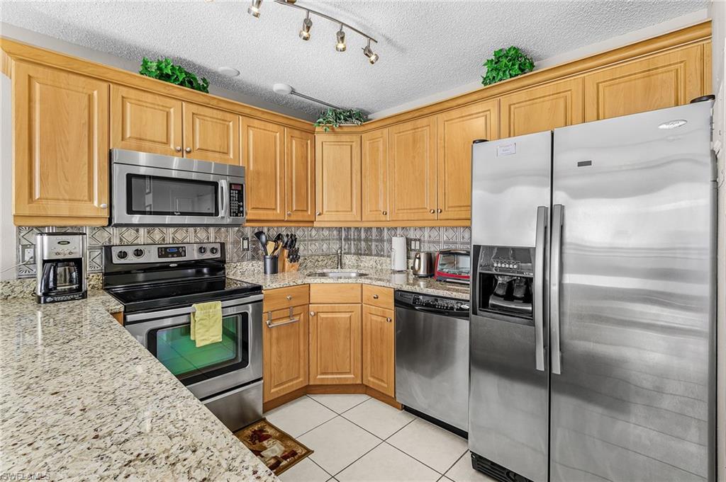 8701 Estero BLVD 907