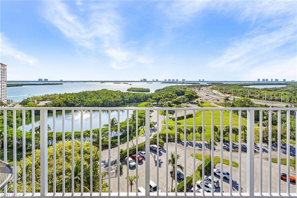 8701 Estero BLVD 907 photo 12