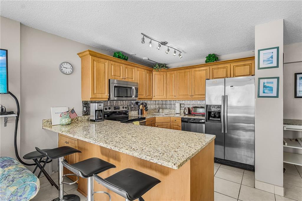 8701 Estero BLVD 907