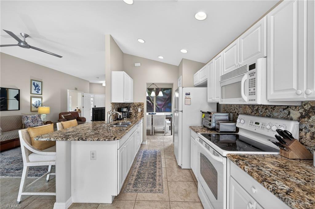 10082 Oakhurst WAY photo 12